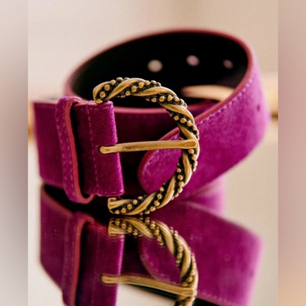 NWOT Sézane Ava Belt in Bougainvillier, size 80
